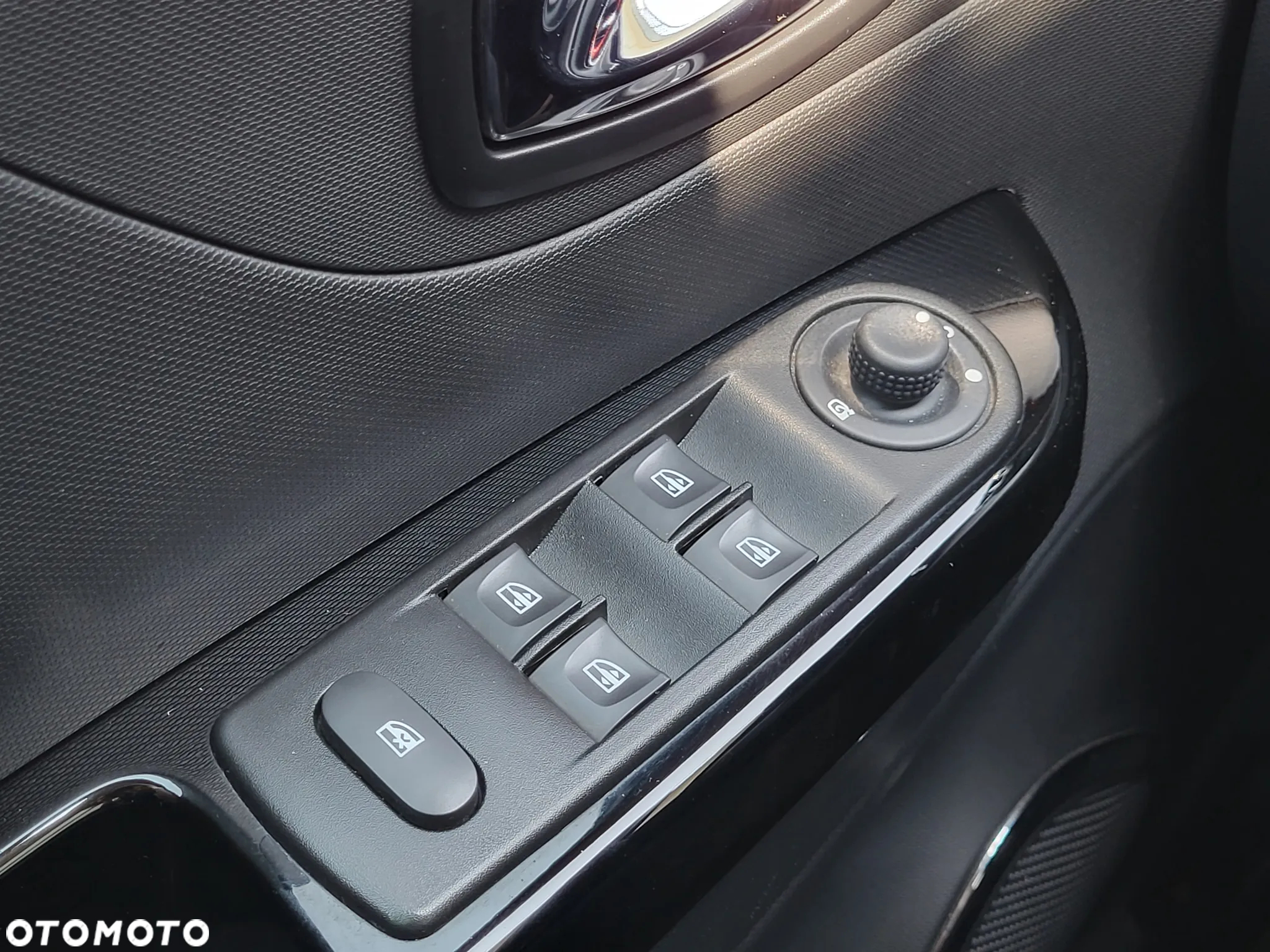 Renault Captur - 9