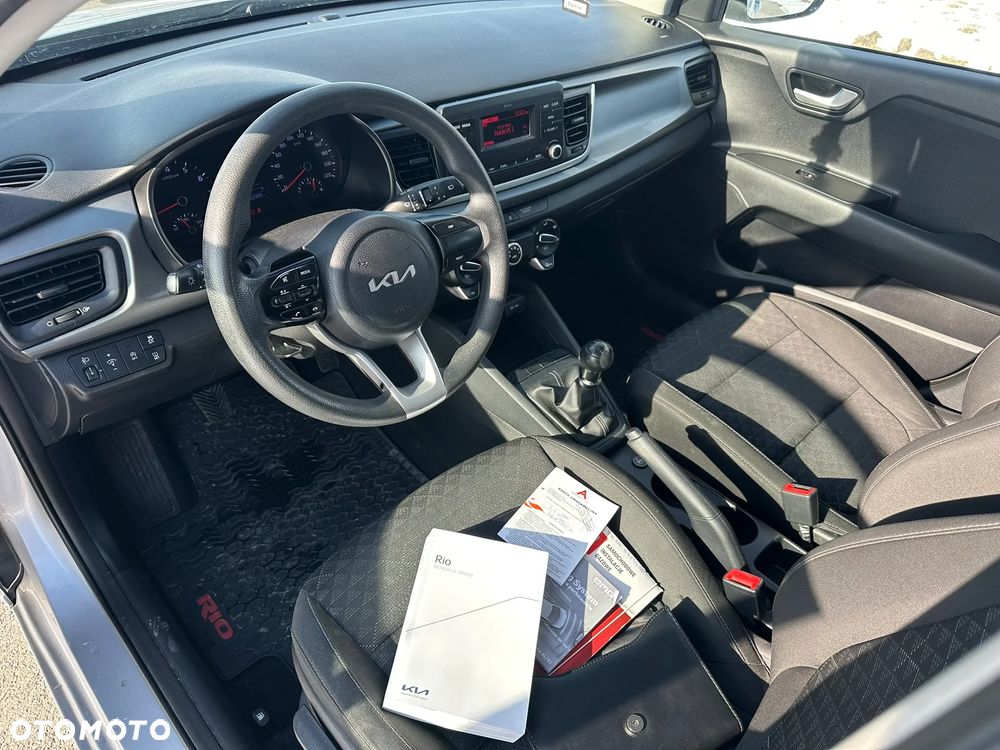Kia Rio 1.2 L - 19