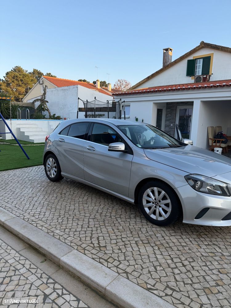 Mercedes-Benz A 180 CDI (BlueEFFICIENCY) - 2