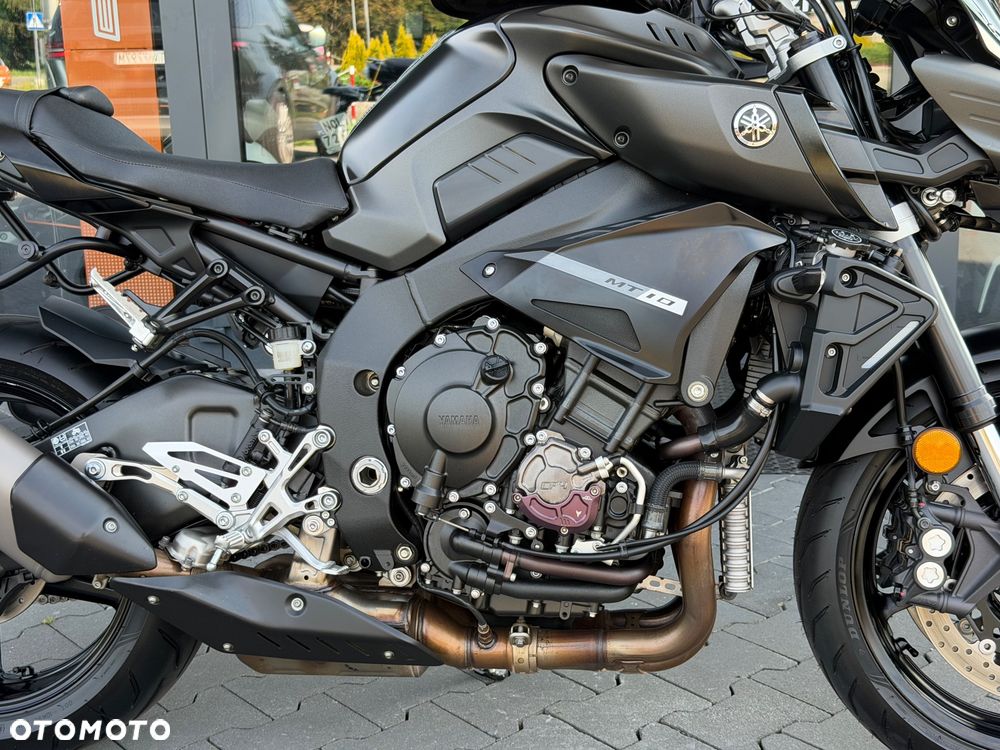 Yamaha MT - 7