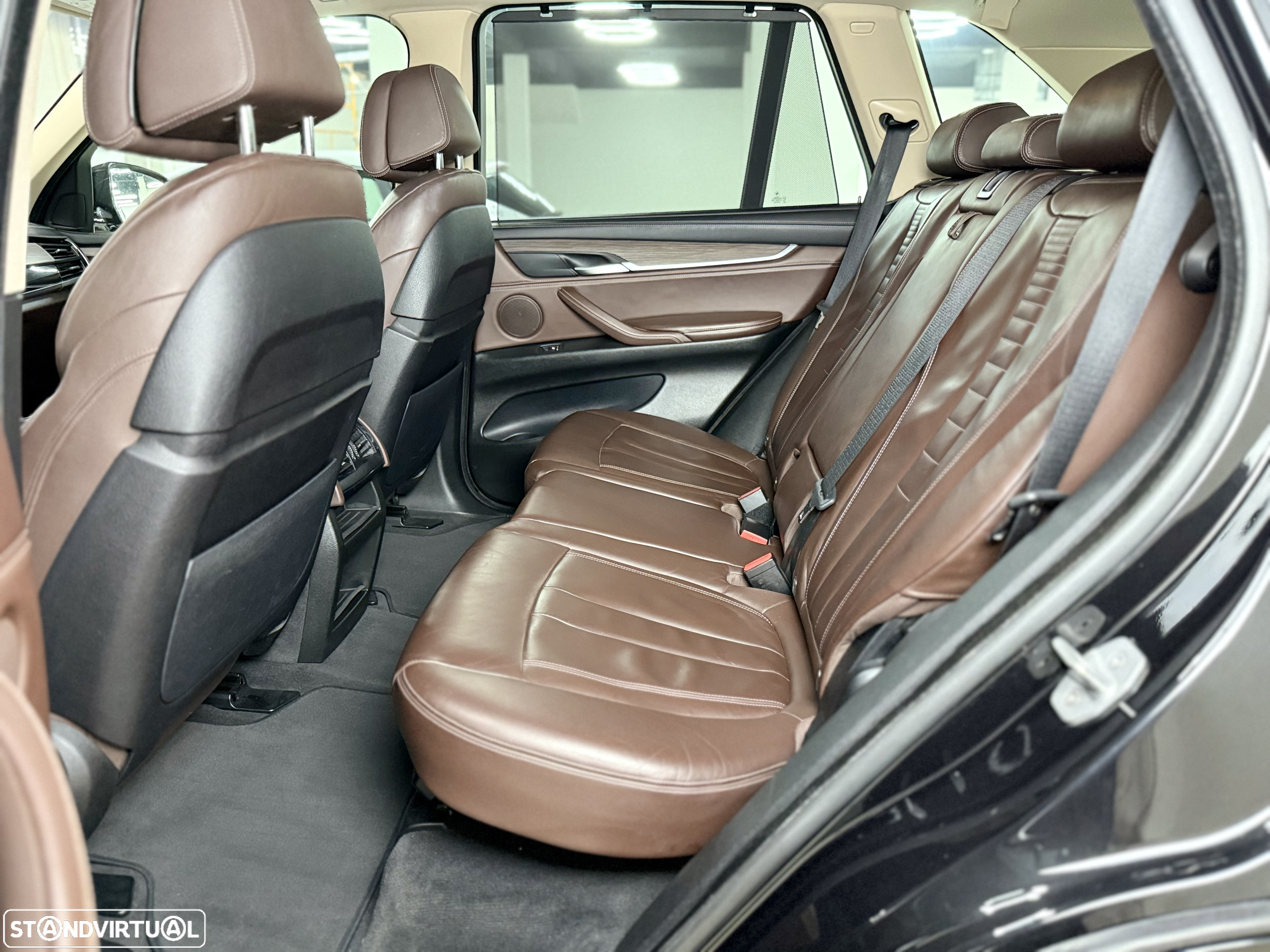 BMW X5 25 d sDrive Comfort 7L - 25
