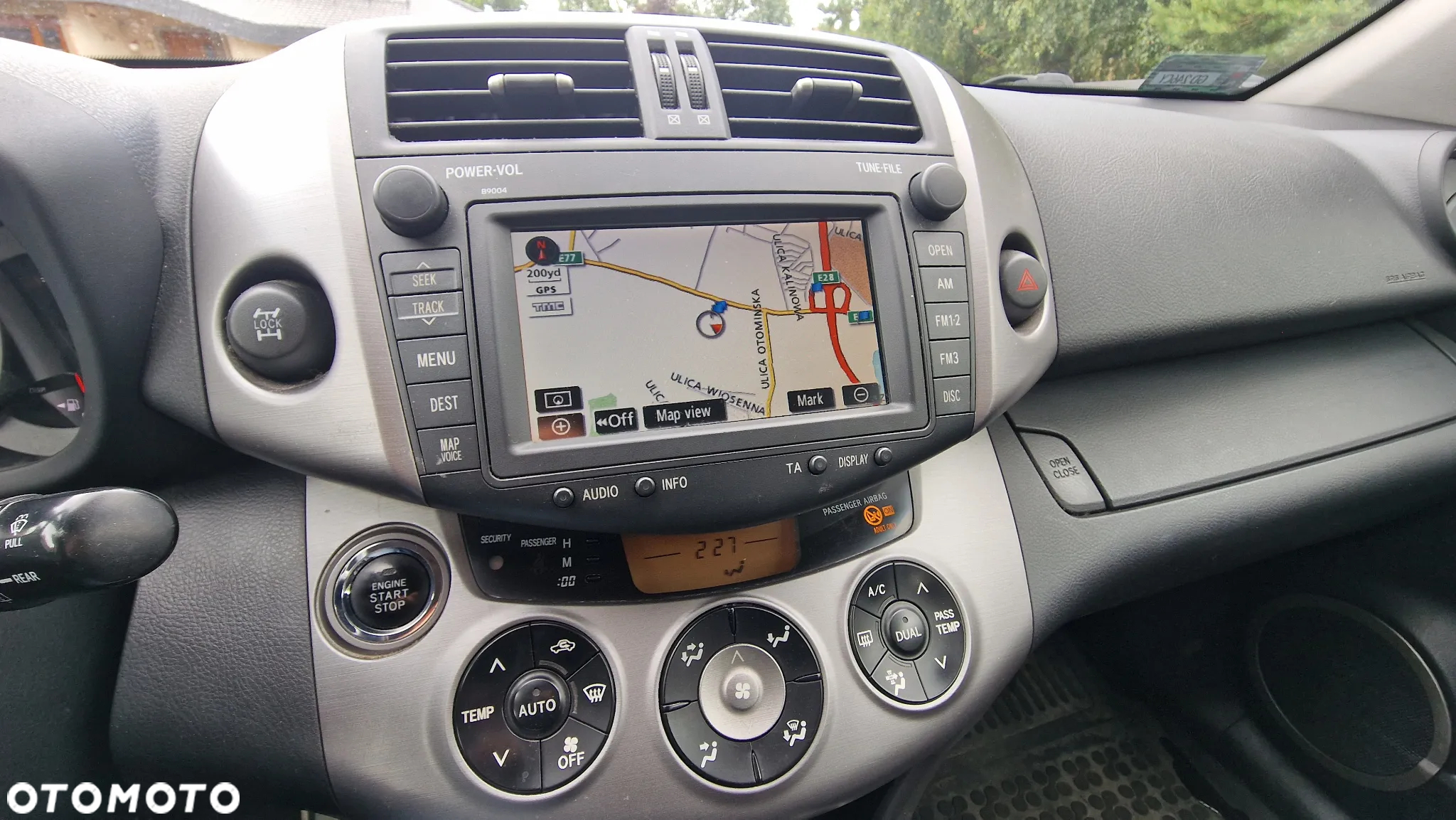 Toyota RAV4 2.0 VVT-i Premium - 36