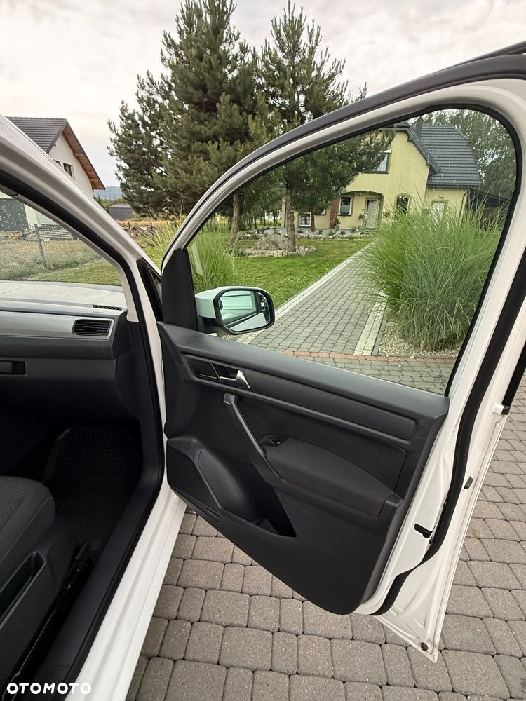 Volkswagen Caddy 2.0 TDI Comfortline - 10