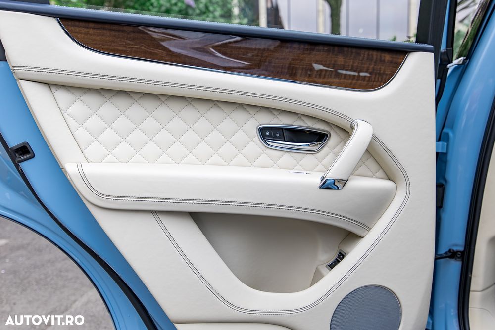 Bentley Bentayga - 38