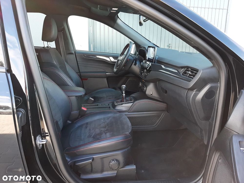 Ford Kuga 1.5 EcoBoost FWD ST-Line - 18
