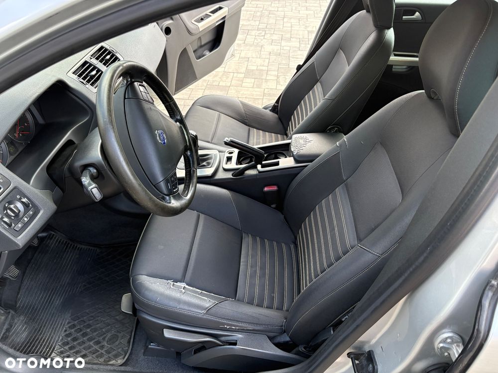 Volvo V50 1.6D - 10