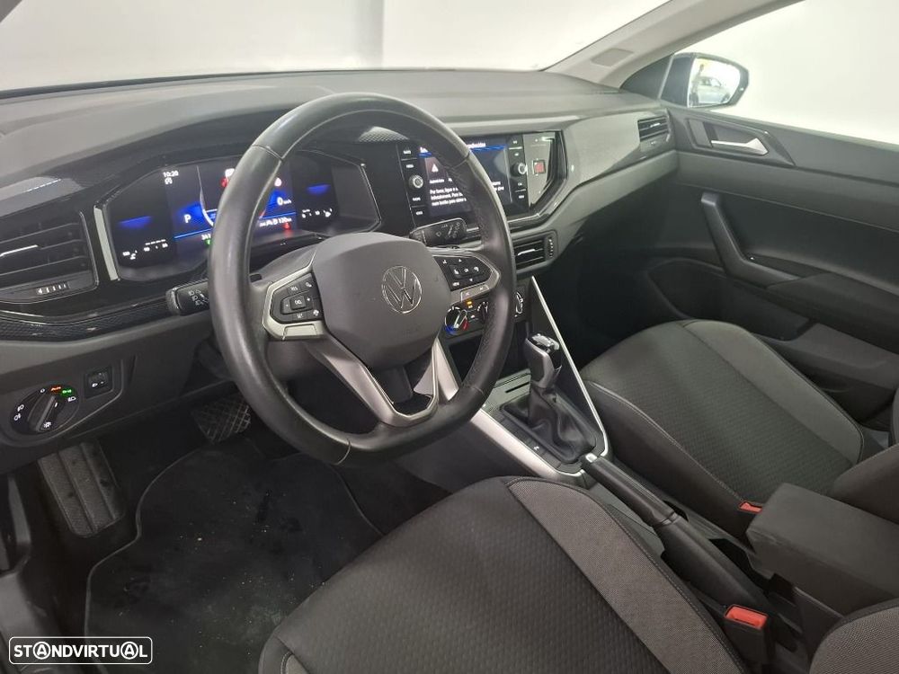 VW Polo 1.0 TSI Urban DSG - 12