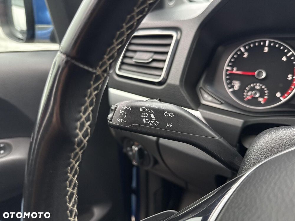 Volkswagen Amarok - 22