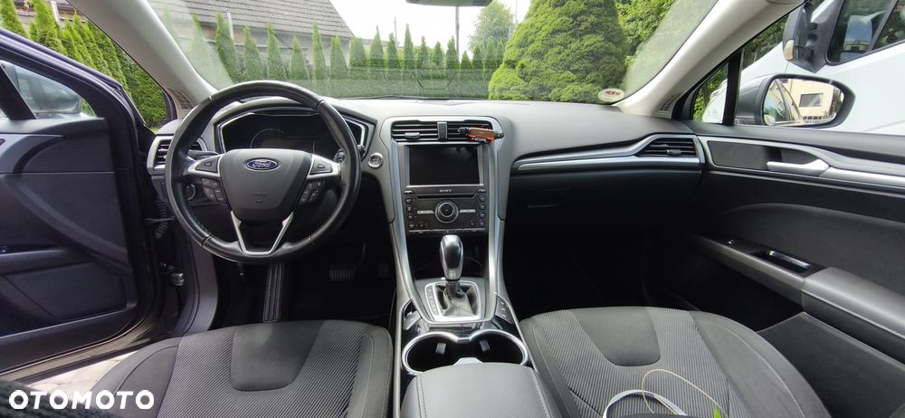 Ford Mondeo 2.0 TDCi Titanium PowerShift - 11