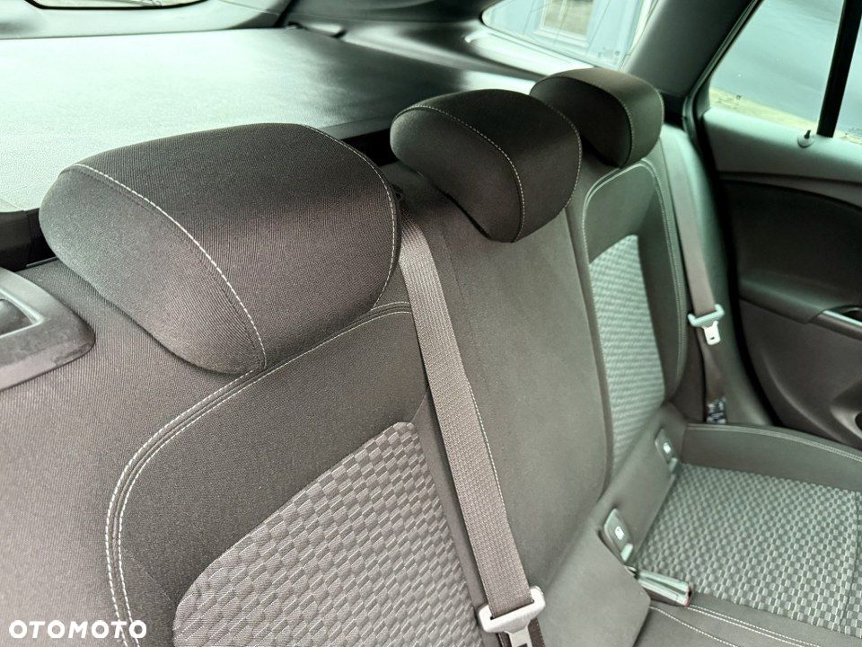 Opel Astra 1.4 Turbo Start/Stop Innovation - 35