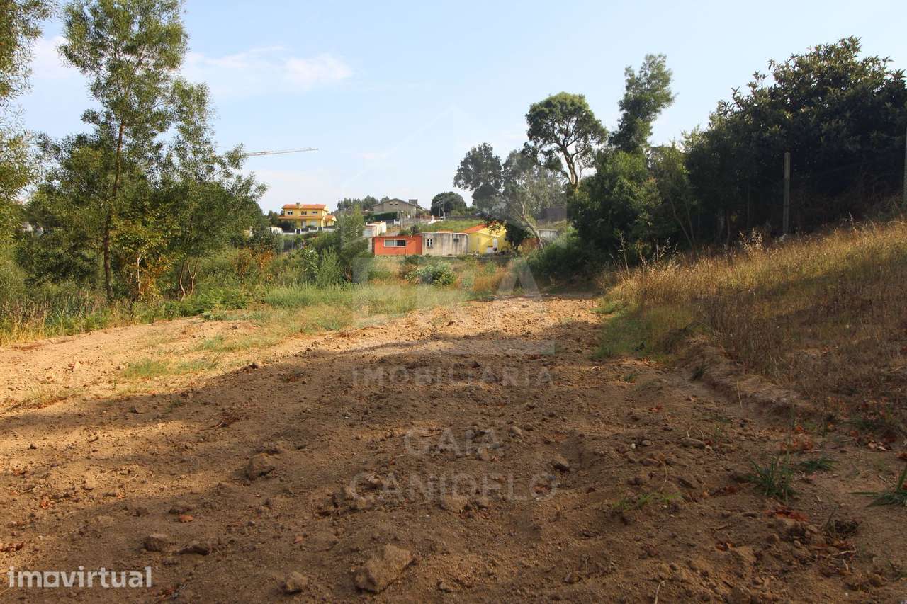 Descubra este terreno em Vilar do Paraíso - Grande imagem: 3/15