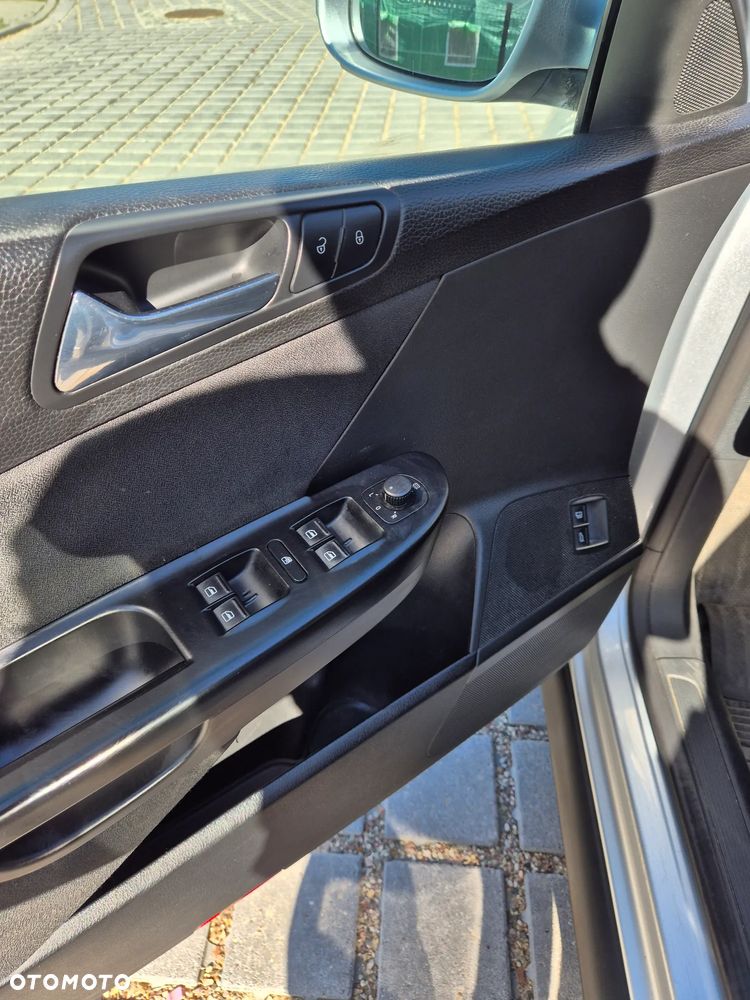 Volkswagen Passat - 7
