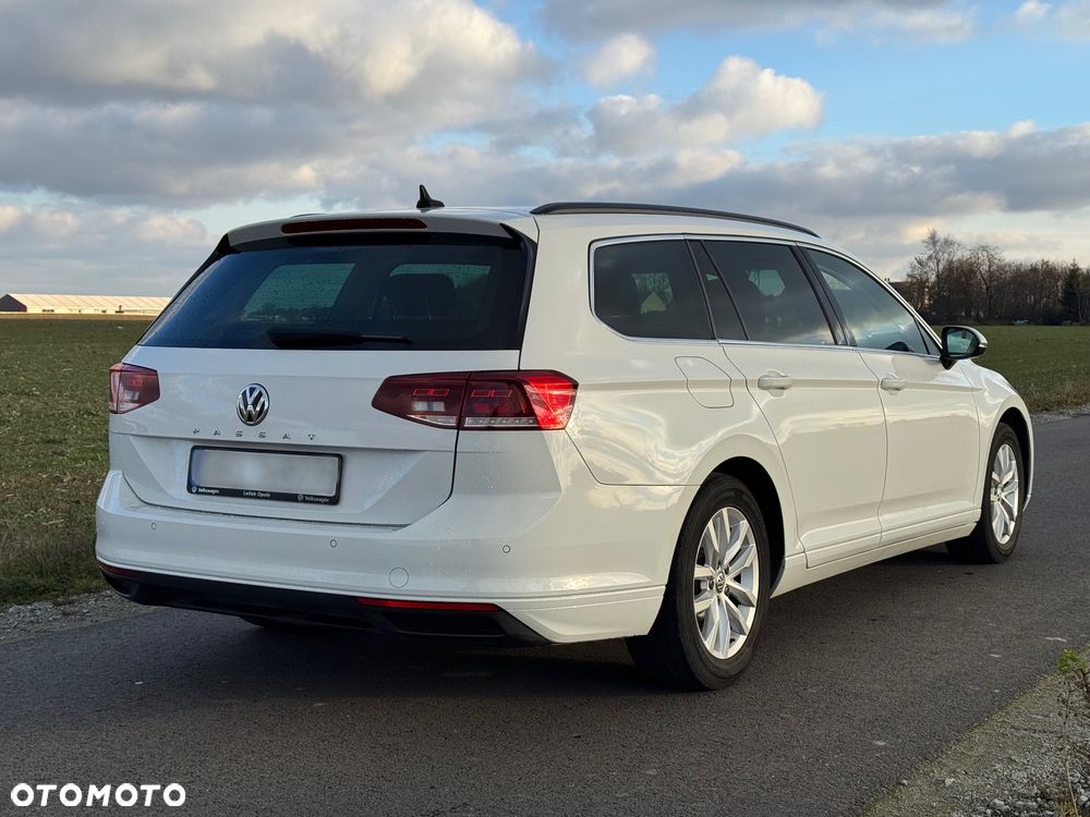 Volkswagen Passat 2.0 TDI EVO Business DSG - 4