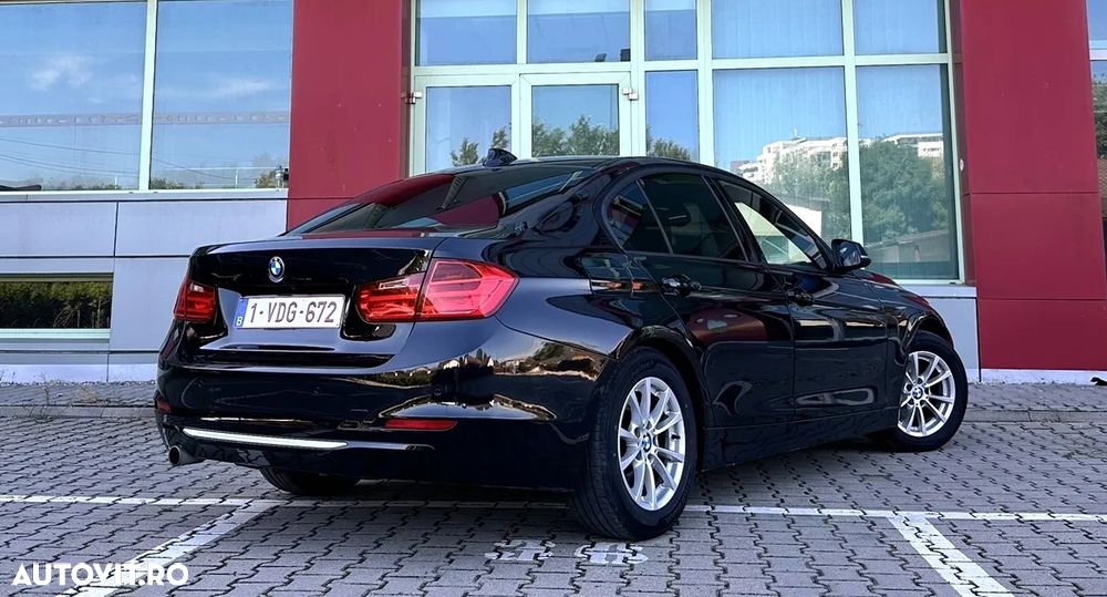 BMW Seria 3 320d Aut. - 5