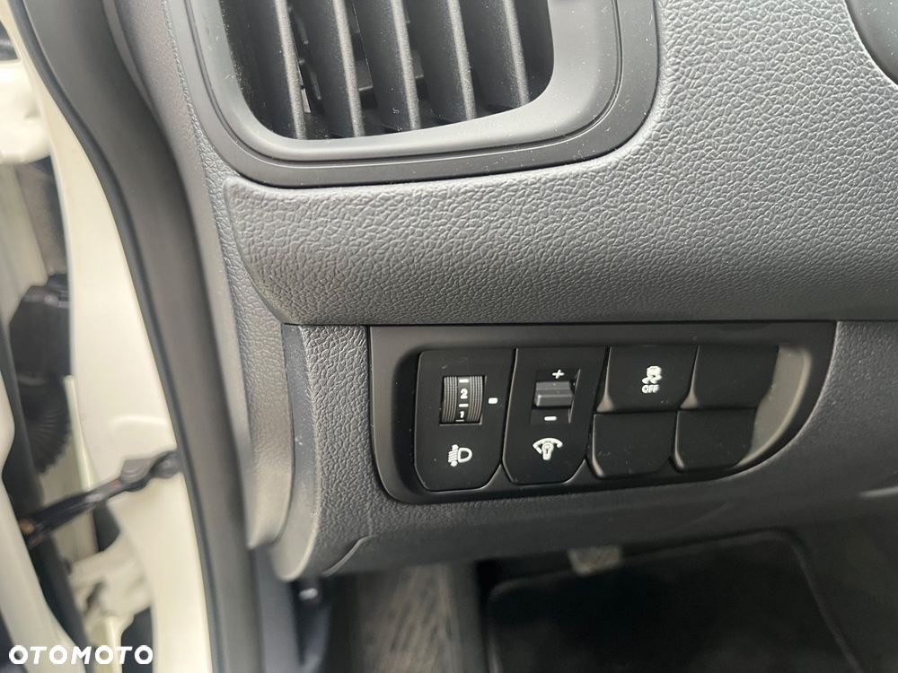 Kia Rio 1.2 Edition 7 - 21