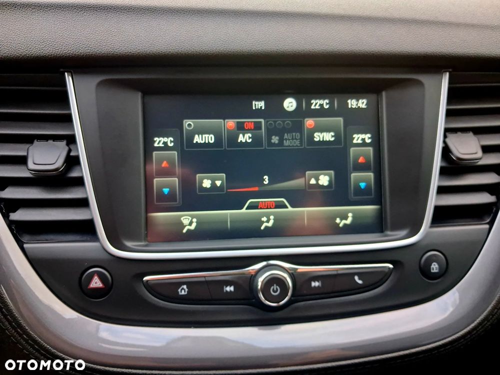 Opel Grandland X 1.2 T GPF Innovation S&S - 38
