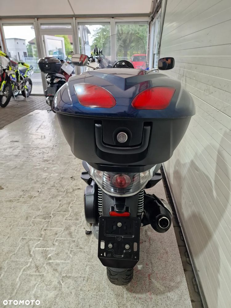 Piaggio Beverly - 9