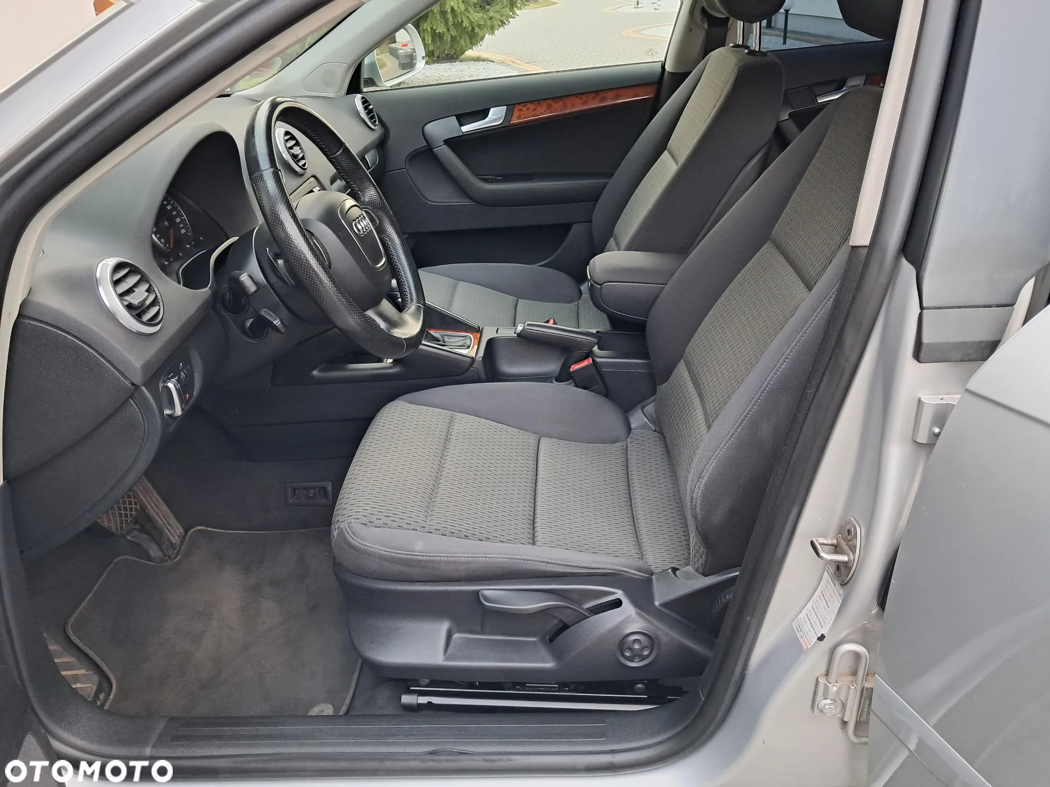 Audi A3 1.8 TFSI Sportback S tronic Ambiente - 19