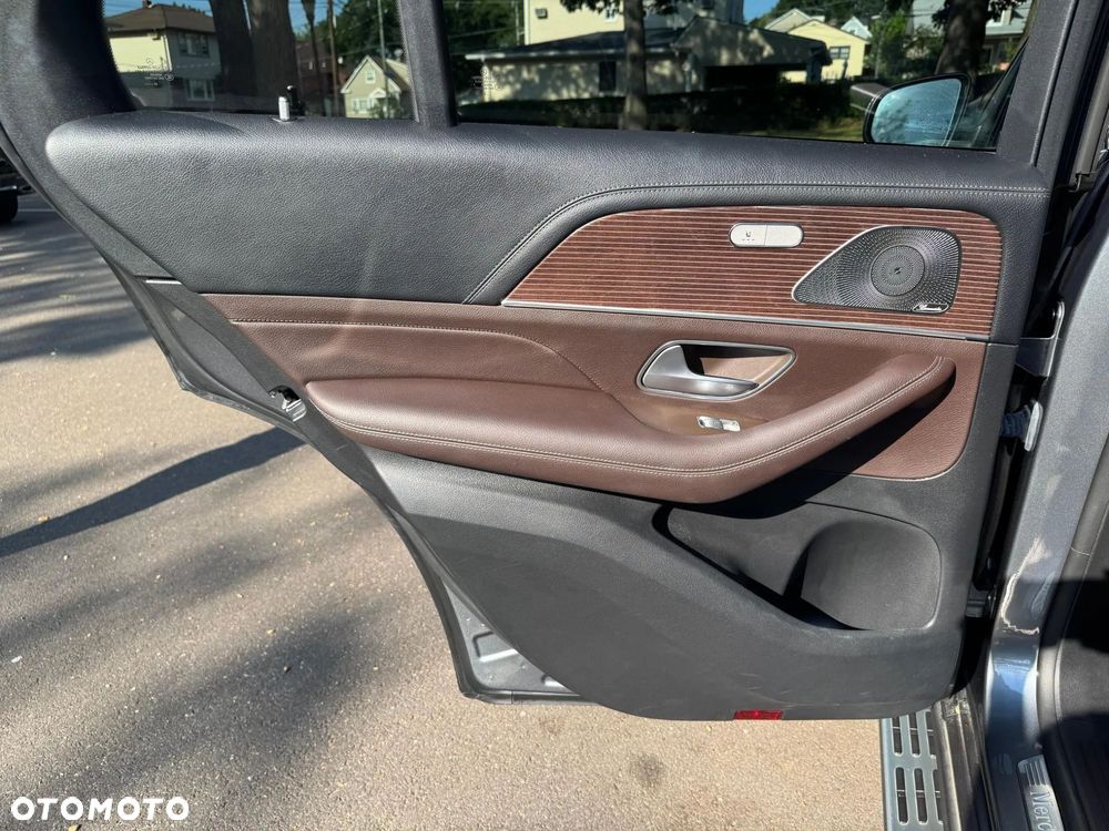 Mercedes-Benz GLE 450 4Matic 9G-TRONIC AMG Line - 25