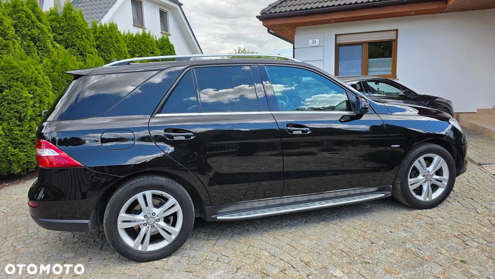 Mercedes-Benz ML - 24