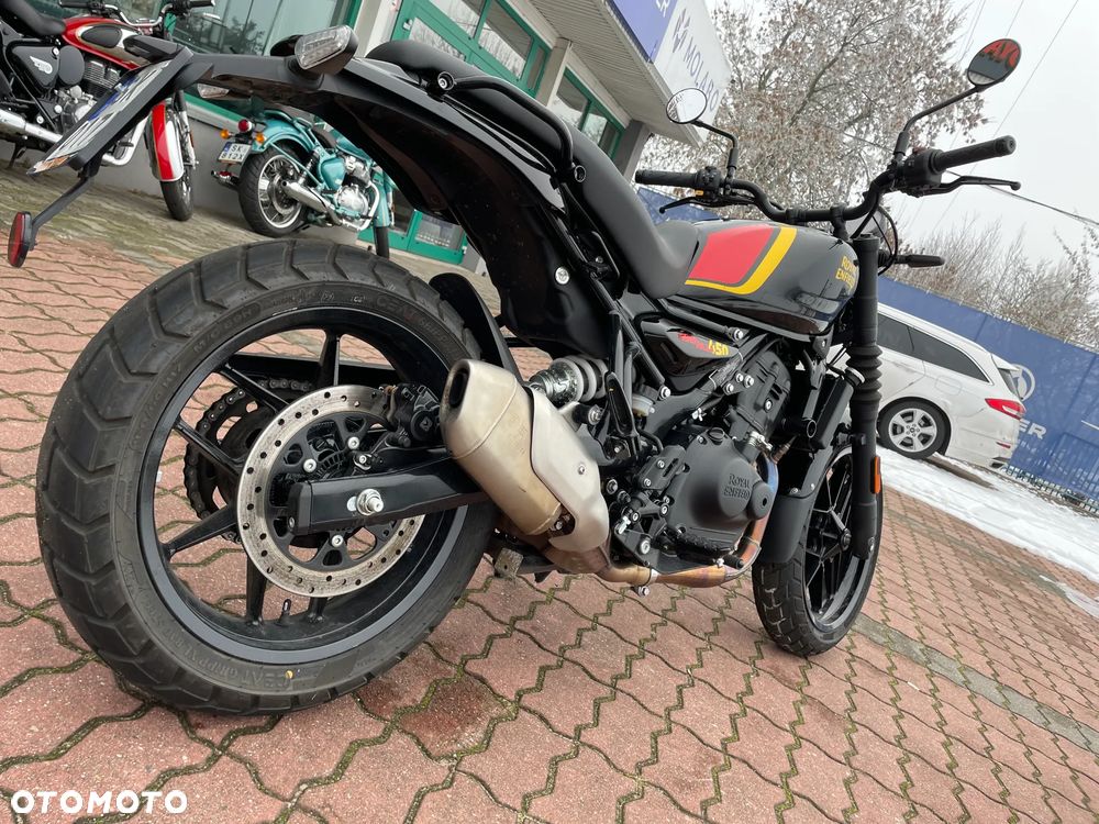 Royal Enfield Guerrilla - 10