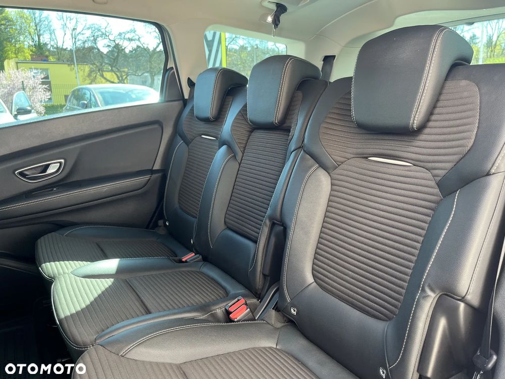 Renault Grand Scenic BLUE dCi 150 EDC BOSE EDITION - 19