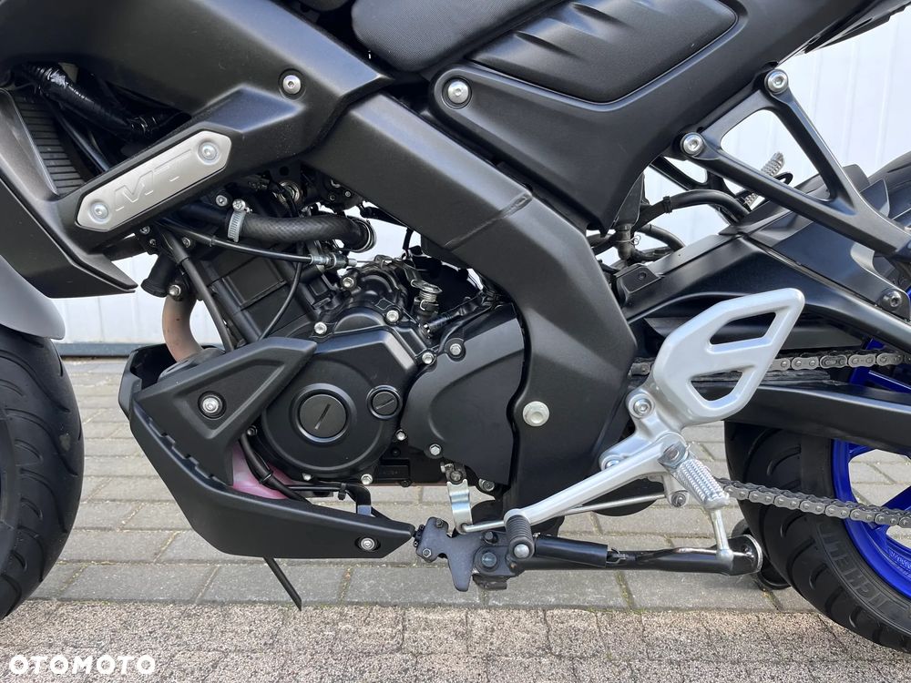 Yamaha MT - 12