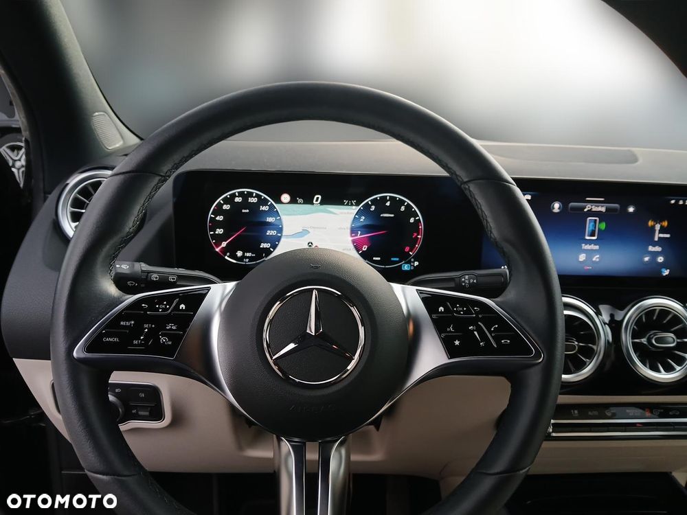 Mercedes-Benz GLA 200 Progressive - 10