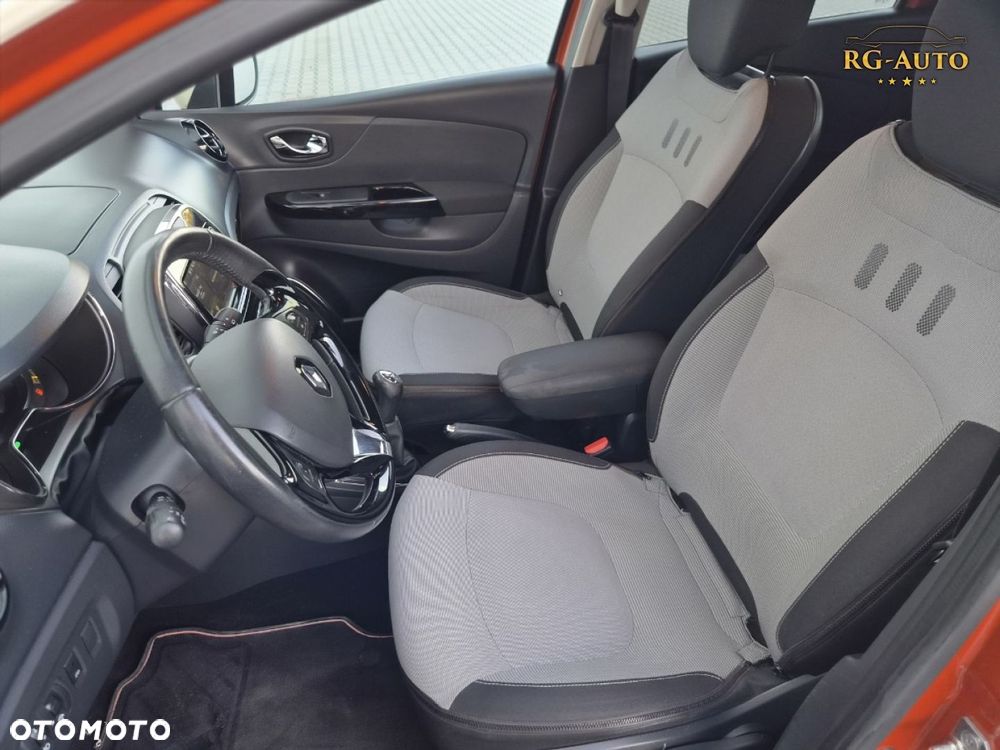 Renault Captur - 36