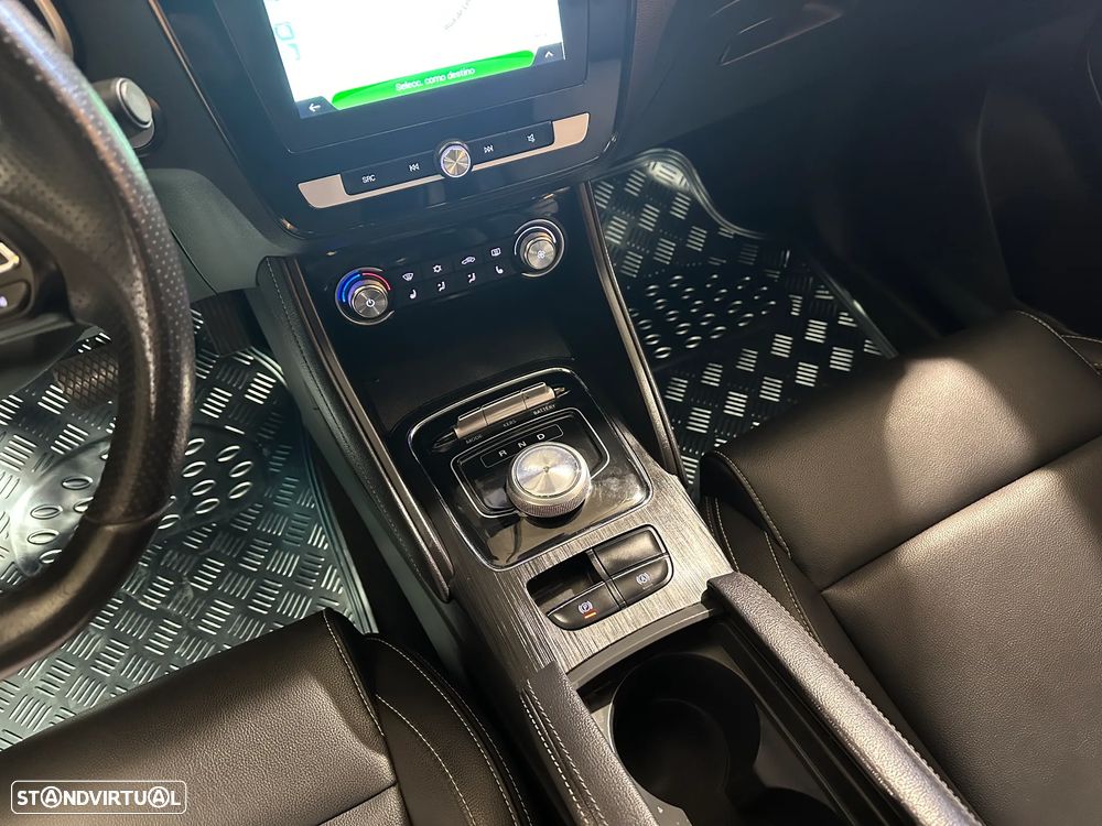 MG ZS EV Luxury - 15