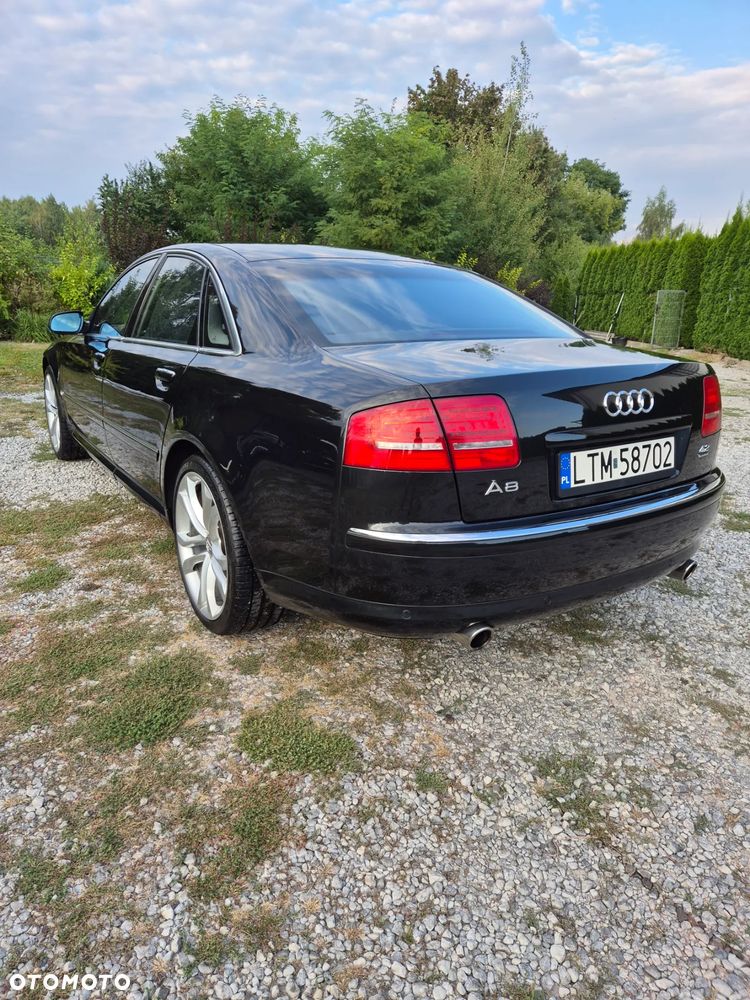 Audi A8 4.2 Quattro - 7