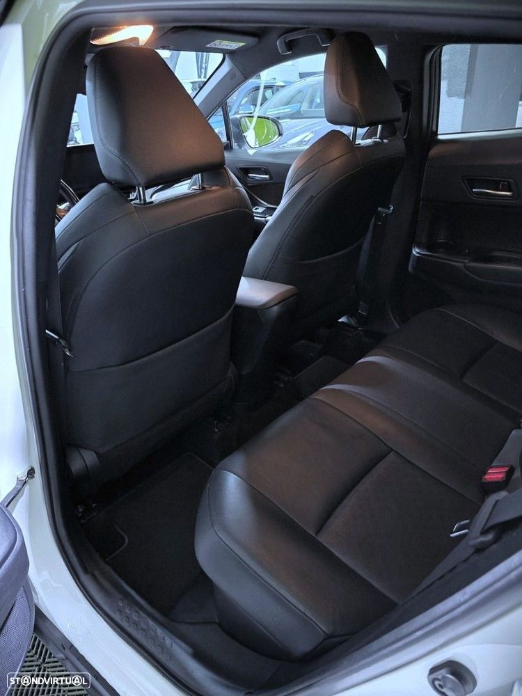 Toyota C-HR 1.8 HSD Lounge - 14