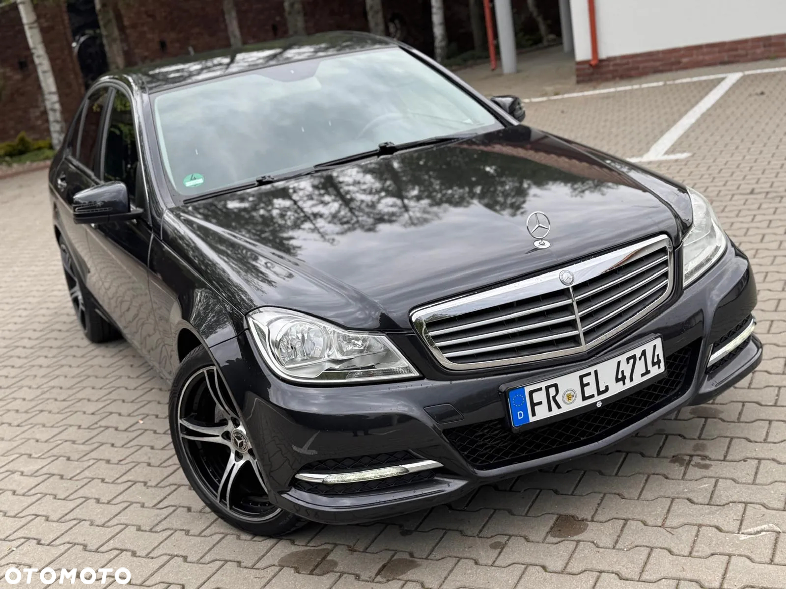 Mercedes-Benz Klasa C 180 CGI BlueEFFICIENCY - 6