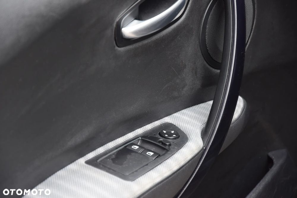 BMW Seria 1 118d - 25