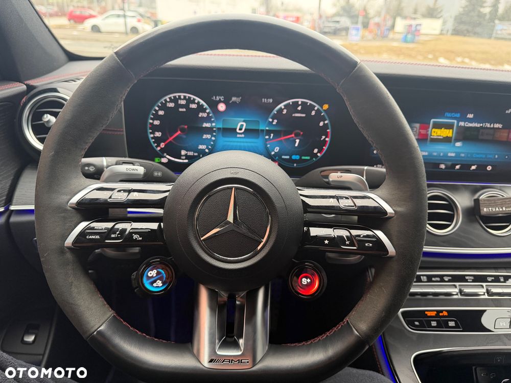 Mercedes-Benz Klasa E AMG 53 4Matic AMG Speedshift 9G-TCT - 12