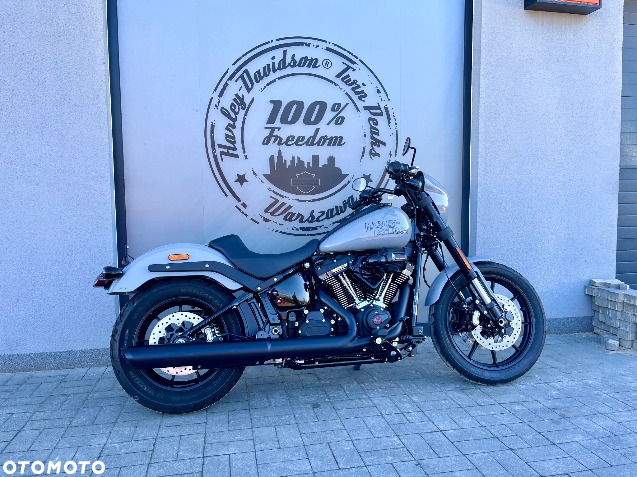 Harley-Davidson Softail Low Rider - 4