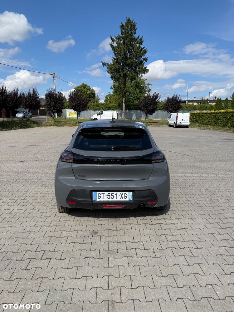 Peugeot 208 - 5