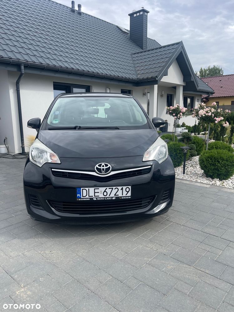 Toyota Verso S - 2