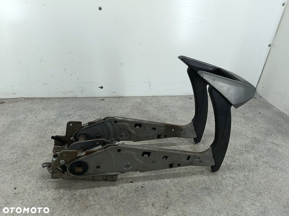 DŹWIGNIA HAMULCA RĘCZNEGO OPEL ZAFIRA B 13237304AR 1.8 16V - 1