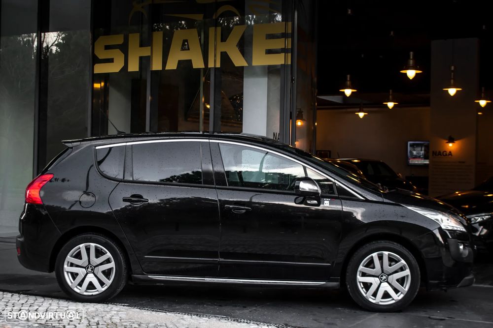 Peugeot 3008 2.0 HDi Hybrid4 - 5