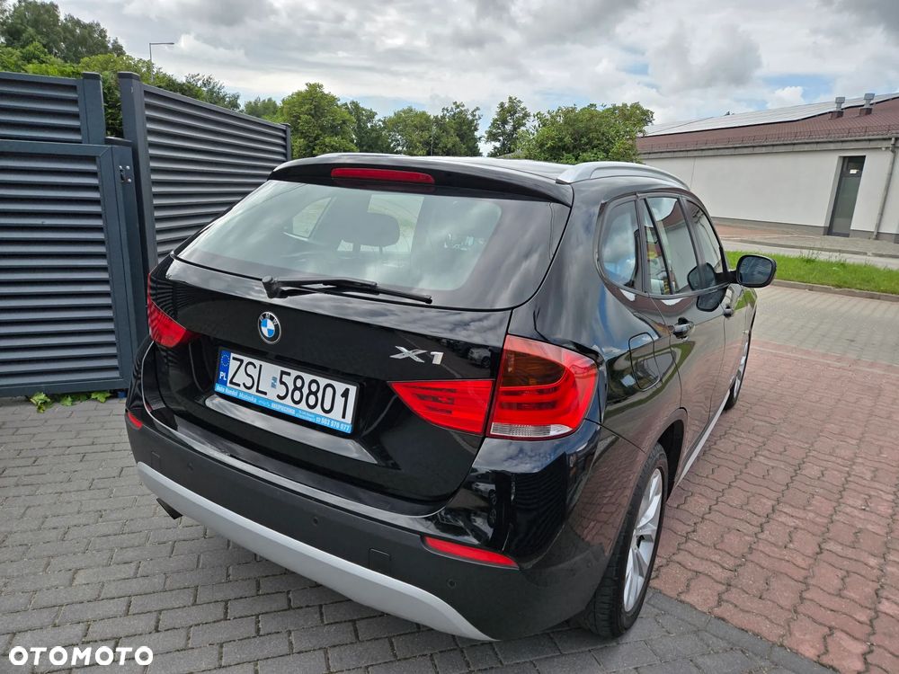 BMW X1 sDrive18i - 15