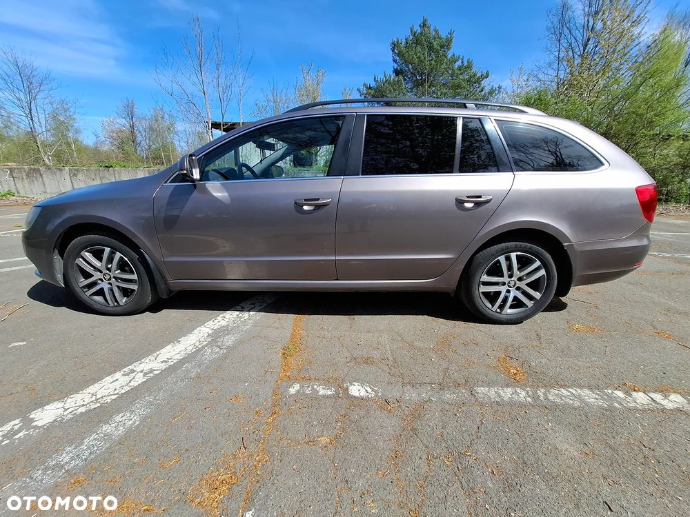 Skoda Superb 2.0 TDI 4x4 Elegance DSG - 7