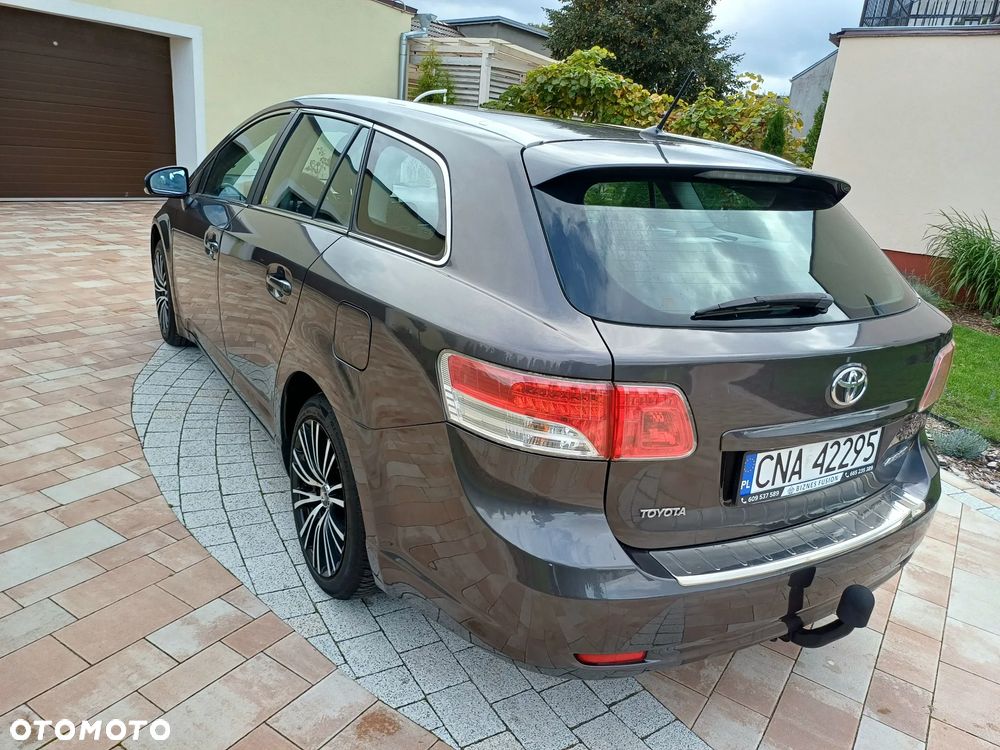 Toyota Avensis Touring Sports 1.8 Comfort - 5