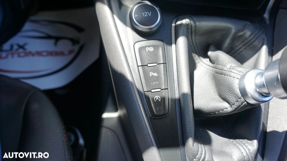 Ford Focus 1.0 EcoBoost Start-Stopp-System ST-LINE DESIGN - 29