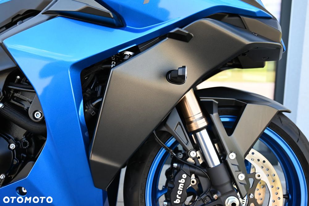Suzuki GSX 1000 - 29