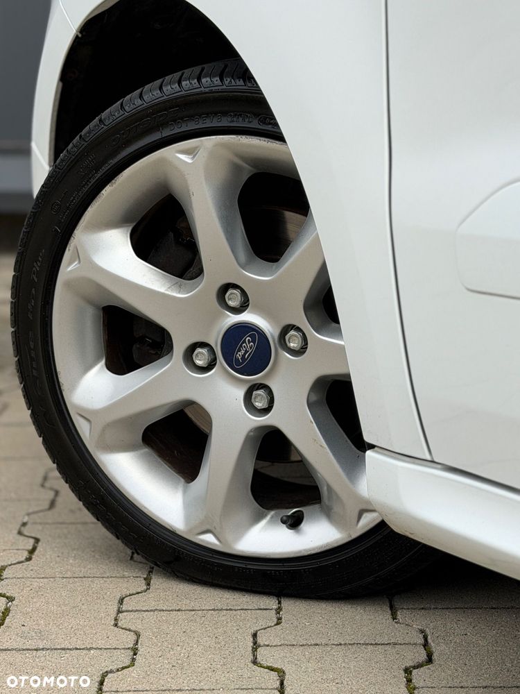 Ford Tourneo Courier 1.0 EcoBoost Titanium - 26