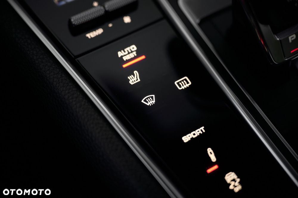 Porsche Panamera 4S - 39
