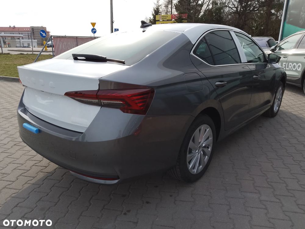 Skoda Octavia 1.5 TSI mHEV DSG Selection - 4