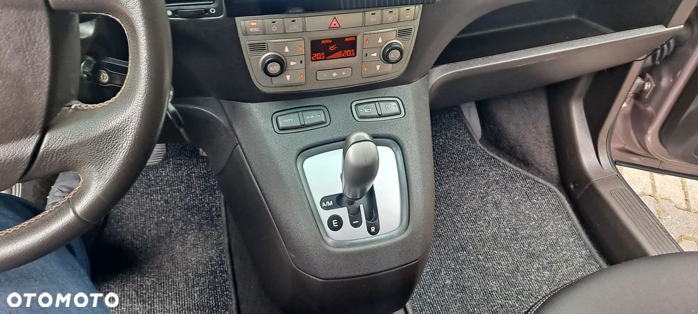 Lancia Musa 1.4 16v Automatik Platino Plus - 8
