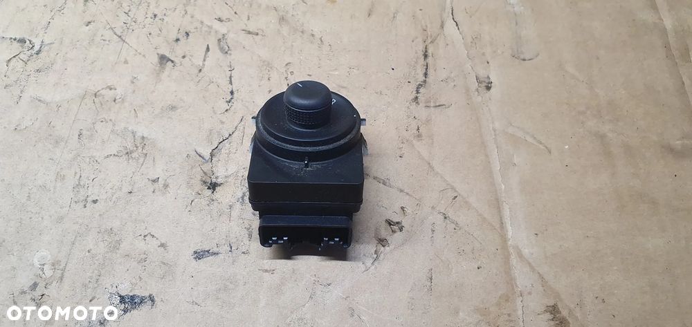 Przełącznik regulacji lusterek Opel Zafira C - 2